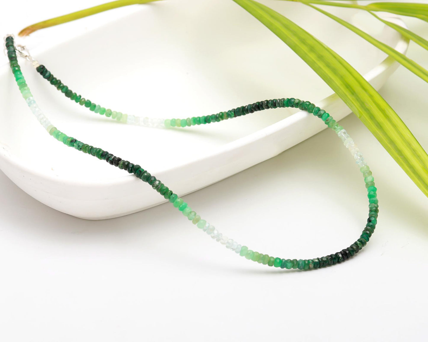 925 Sterling Silver 3 - 4 mm Shaded Emerald 16 Inches Necklace