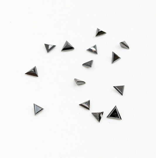 Black Diamond Triangle Cut Stone 3mm Loose Triangle Shape For Jewelry Making