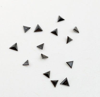 Black Diamond Triangle Cut Stone 3mm Loose Triangle Shape For Jewelry Making