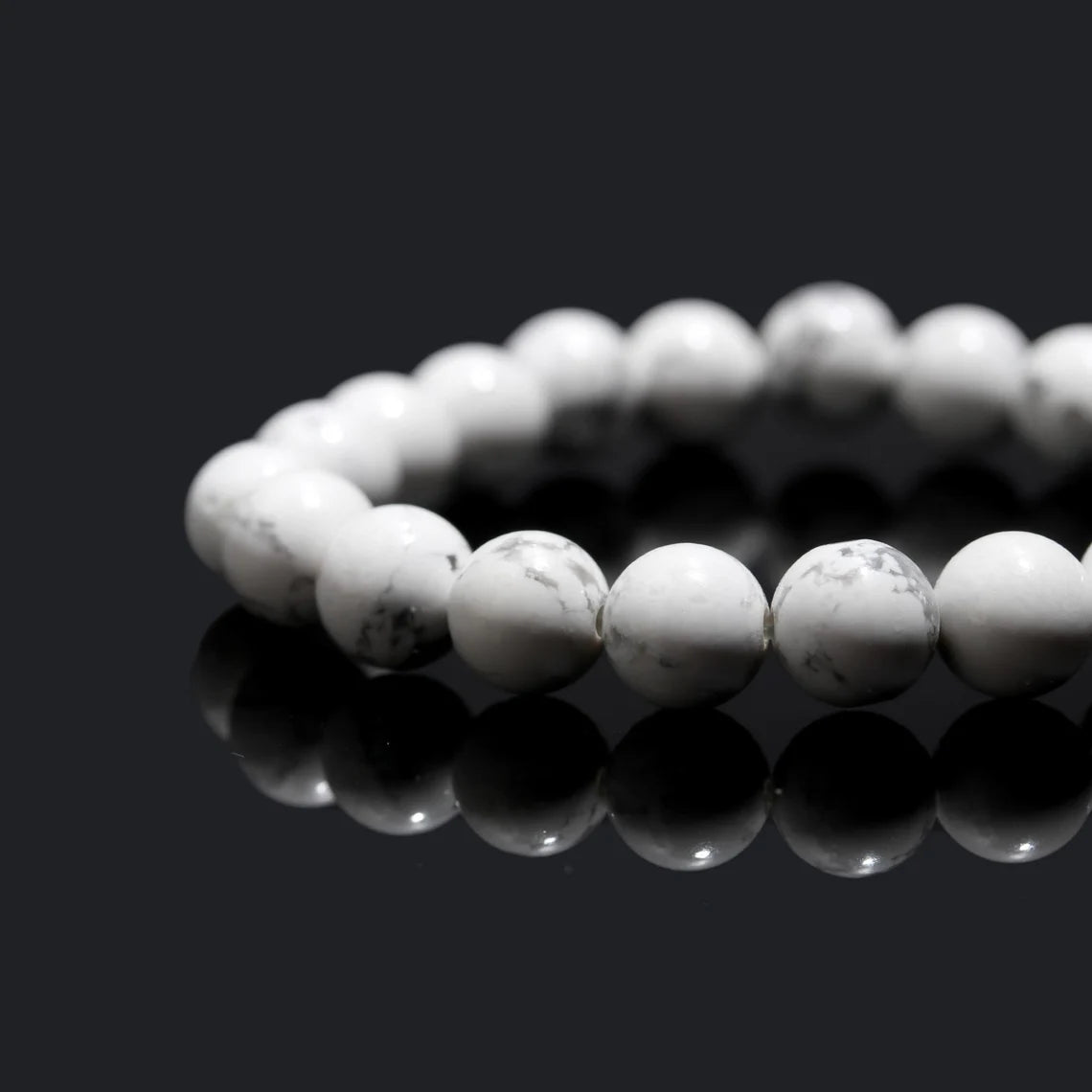 White Howlite Handmade 8 mm Healing Crystal 7 Inches Stretch Fit Bracelet