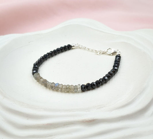 Black Spinel & Blue Flashy Labradorite Beaded Bracelet