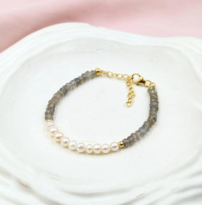Blue Flash Labradorite & Natural Pearl Bracelet