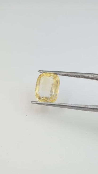 Yellow Sapphire Loose Gemstone 4.5 Ct Oval Cut Shape 9 x 10 mm Faceted Yellow Sapphire